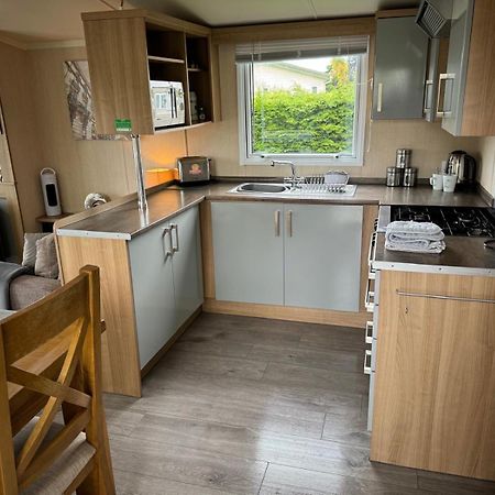 Prestige Static Caravan On 5 Star Holiday Park Cheswick  ภายนอก รูปภาพ