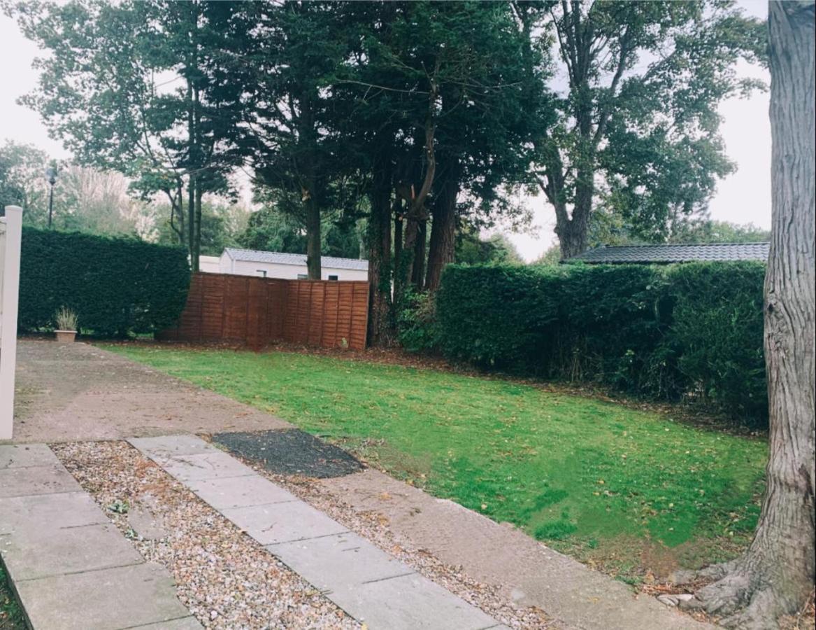 Prestige Static Caravan On 5 Star Holiday Park Cheswick  ภายนอก รูปภาพ