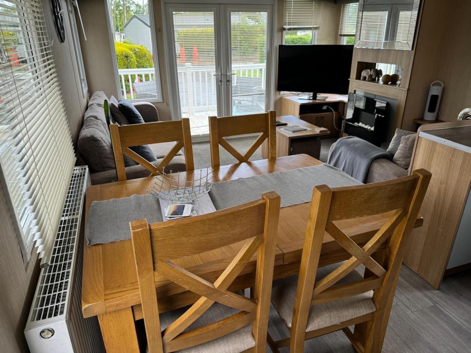 Prestige Static Caravan On 5 Star Holiday Park Cheswick  ภายนอก รูปภาพ