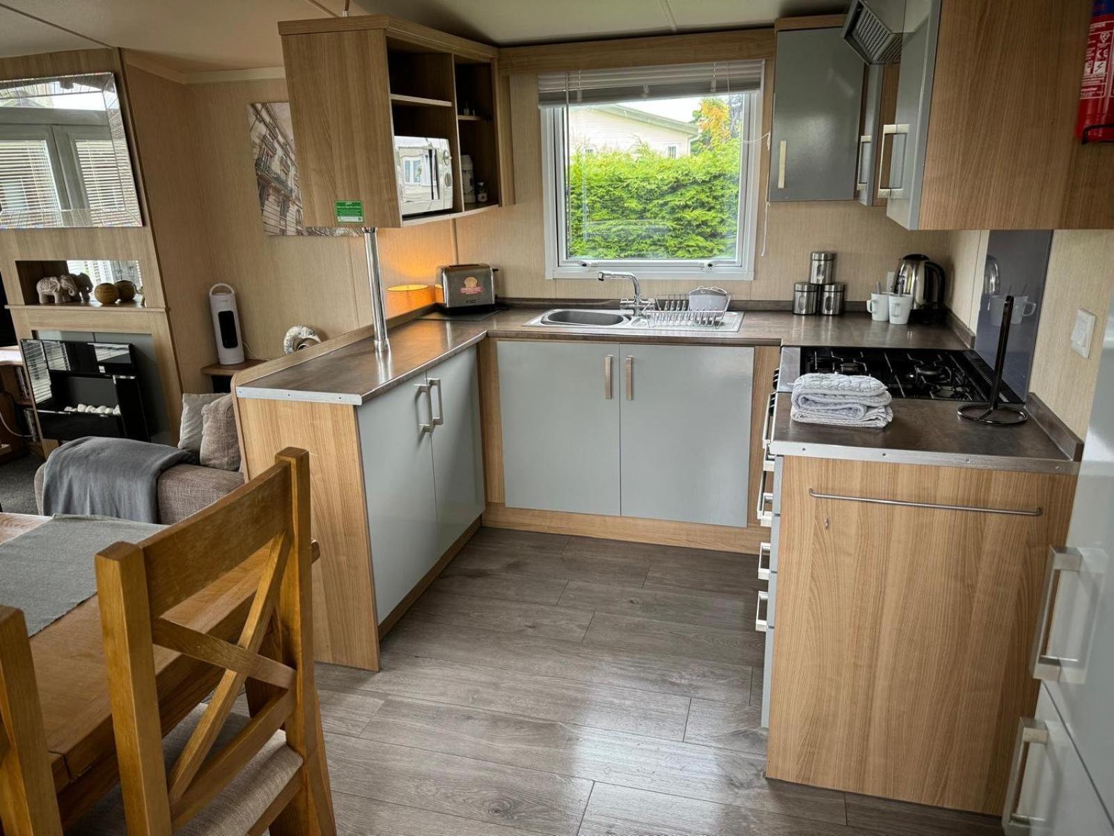 Prestige Static Caravan On 5 Star Holiday Park Cheswick  ภายนอก รูปภาพ